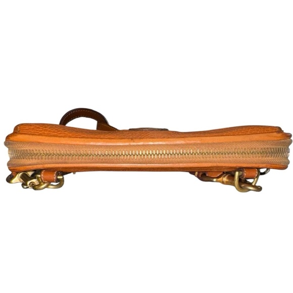 Rare Vintage 1980s Dooney & Bourke All Weather Leather Tan Crossbody Purse - Picture 3 of 16